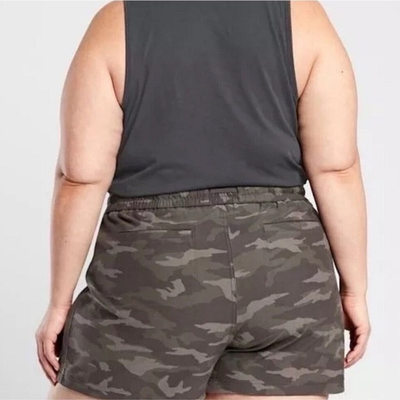 Athleta CAMO FARALLON SHORT - Picture 10 of 11